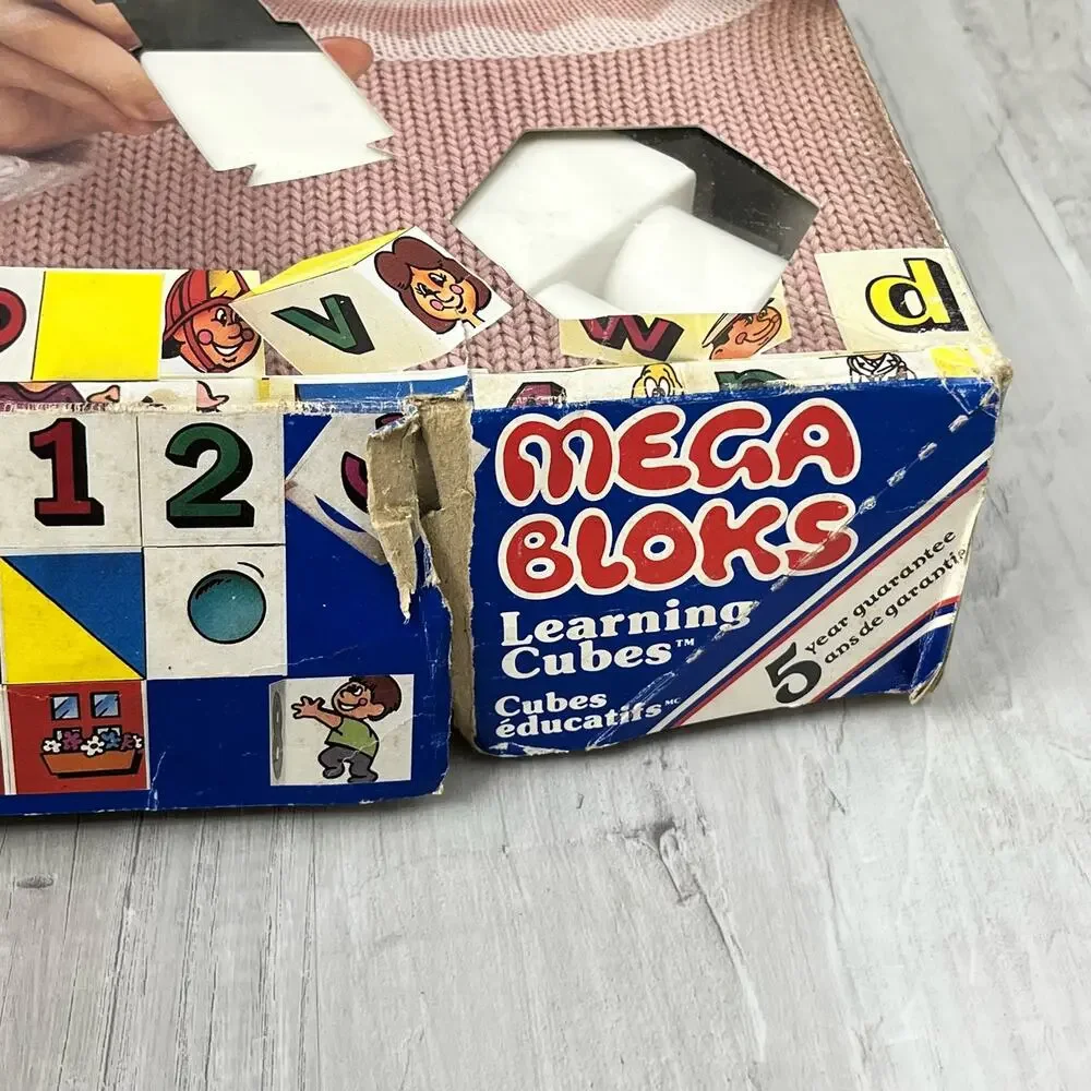 Vintage 1988 Ritvik Mega-Bloks 9002 Learning Cubes Alphabet